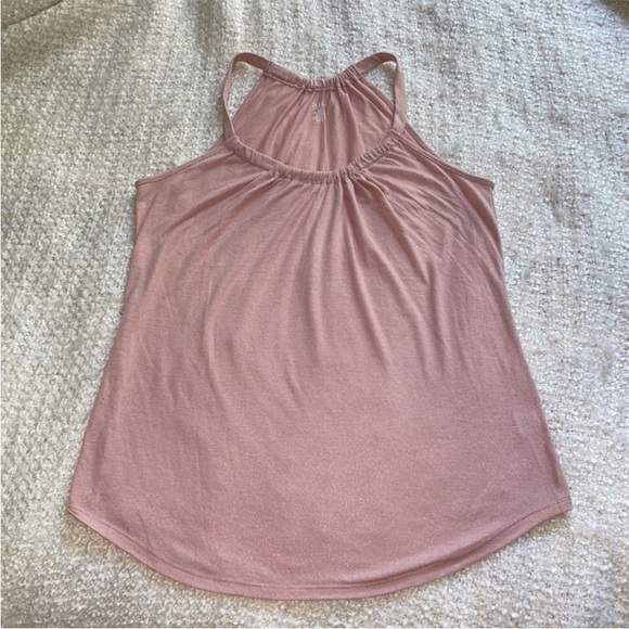💕 A.N.A SIZE SMALL PINK SHIMMER HALTER TANK - Picture 2 of 8